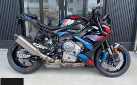 BMW M1000R 0E81