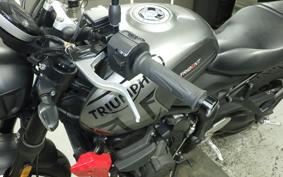 TRIUMPH TRIDENT 660 2022