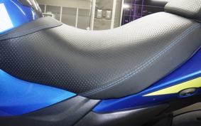SUZUKI ジクサー250 SF