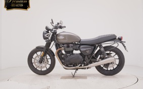 TRIUMPH STREET TWIN 2022