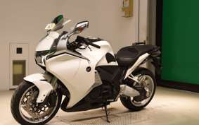HONDA VFR1200F 2013 SC63