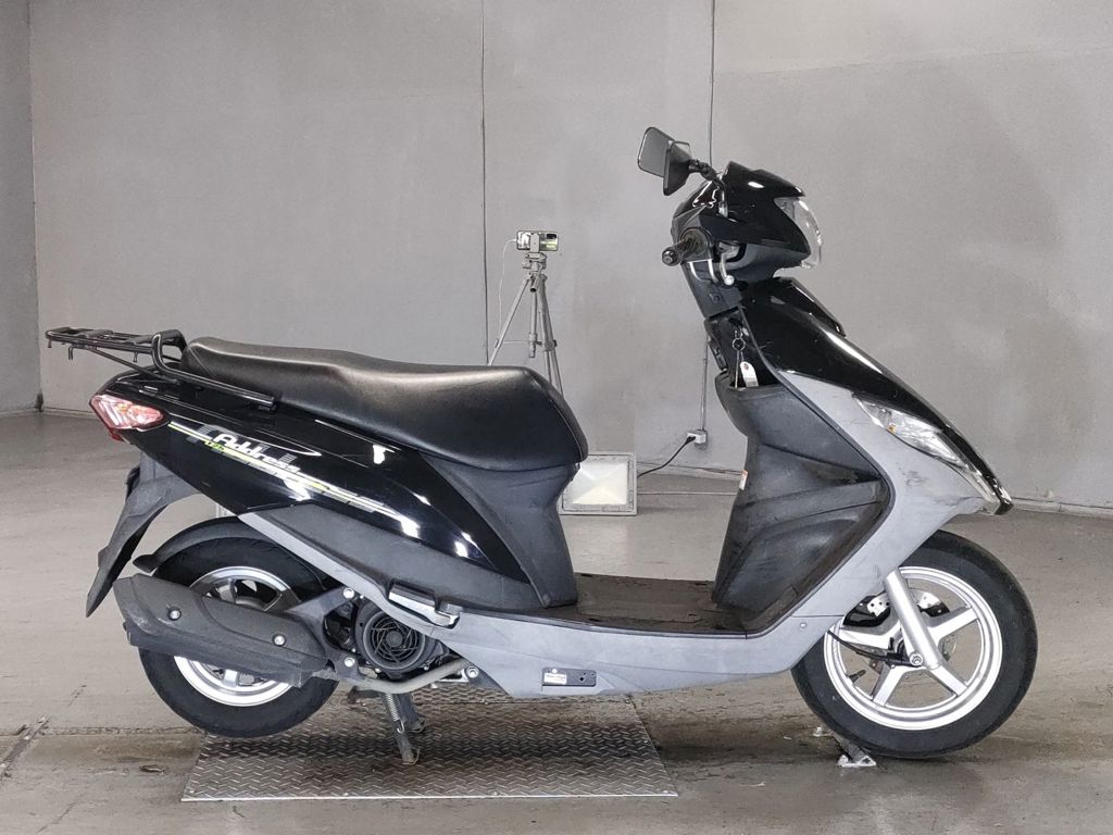 Фото Suzuki ADDRESS V125 с японского аукциона