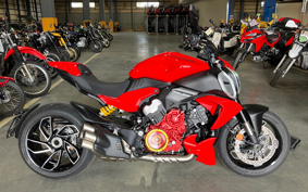DUCATI DIAVEL V4 2025 3G00