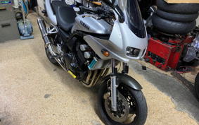 YAMAHA FZ400 1997 4YR
