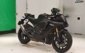 YAMAHA YZF-R1 2018