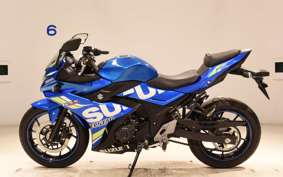 SUZUKI GSX250RA