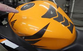 HONDA CBR125R 2013