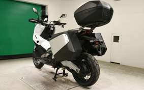 HONDA X-ADV 750 2025 RH21