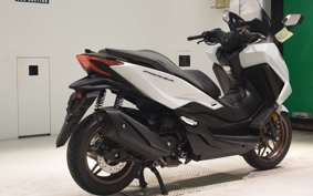 HONDA FORZA 250 MF17