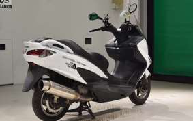 SUZUKI SKYWAVE 200 (Burgman 200)
