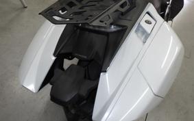 HONDA NM4 VULTUS -02 2015 RC82