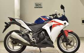 HONDA CBR250R GEN 3 MC41