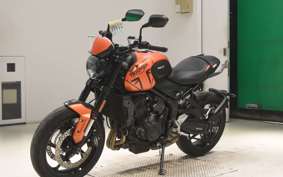 TRIUMPH TRIDENT 660 2023