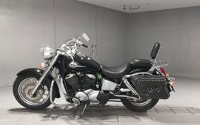 HONDA SHADOW 750 2003 RC44