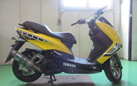 YAMAHA MAJESTYS SG28J