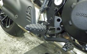 DUCATI DIAVEL V4 2023
