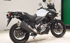 SUZUKI Vｽﾄﾛｰﾑ650XTA 2018 C733A