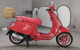 VESPA PRIMA BEIGE RA125 ..