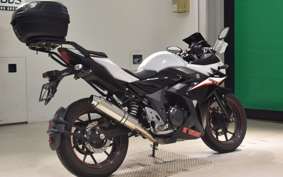 SUZUKI GSX250RA 2004