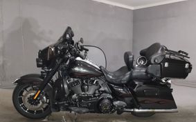 HARLEY FLHTCUSE 1800CVO 2010 PR8