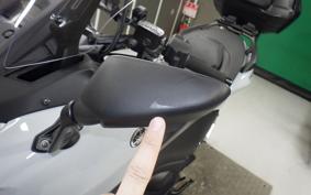 YAMAHA T-MAX 560 T 2025 SJ21J