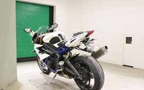 TRIUMPH DAYTONA 675 R 2015