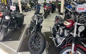 HARLEY XL883N 2013 LE2