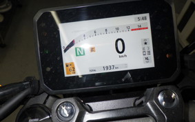 HONDA CB650R E-Clutch 2025 RH17