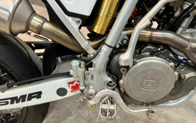 HUSQVARNA SM250R