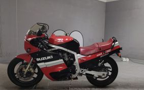 SUZUKI GSX-R750 1985 GR71F