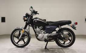 YAMAHA YB125SP 2022