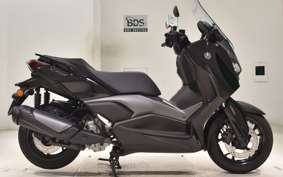 YAMAHA X-MAX 250