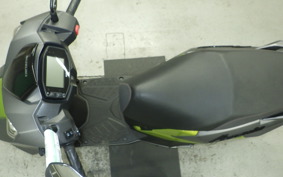 SUZUKI AVENIS 125
