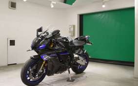 YAMAHA YZF-R1 M 2025 RN65J