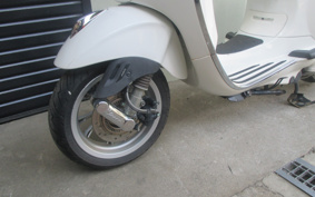 VESPA PRIMA BEIGE RA150