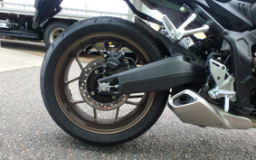 HONDA CB650R E-Clutch 2025 RH17