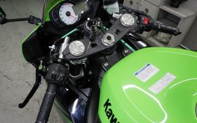 KAWASAKI NINJA ZX-6R 2011