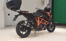 KTM 1290 SUPER DUKE GT 2022