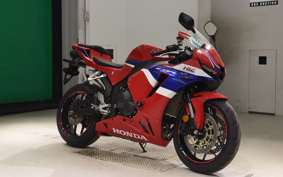 HONDA CBR600RR 2024 PC40