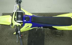 YAMAHA YZ125