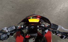 DUCATI  DUCATI  HYPERMOTARD 796 B101AA