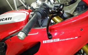 DUCATI 1199 PANIGALE R 2014