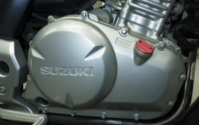 SUZUKI GSR250