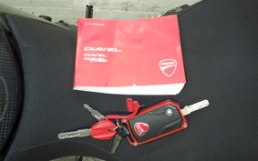 DUCATI DIAVEL Carbon 2011