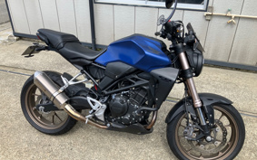 HONDA CB250R MC52