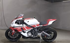 YAMAHA YZF-R1 RaceBase CN06C