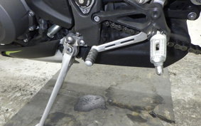 TRIUMPH STREET TRIPLE RS 2021