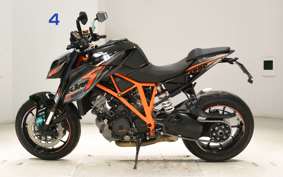 KTM 1290 SUPER DUKE R 2015