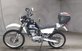 SUZUKI DJEBEL200 SH42A