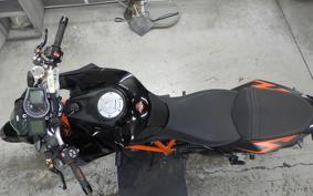 KTM 1290 SUPER DUKE R 2015